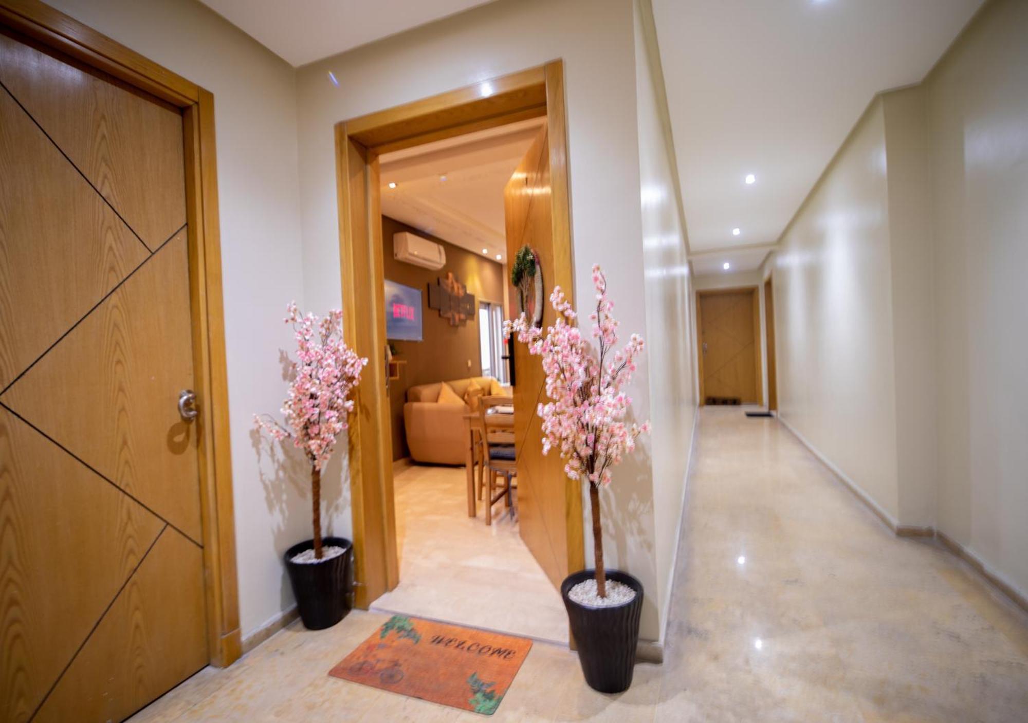 R101- Cosy And Stylish Apartment With King Size Bed- Belvedere Казабланка Екстериор снимка